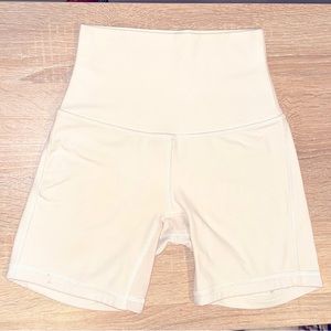 Lululemon Align Shorts 6”